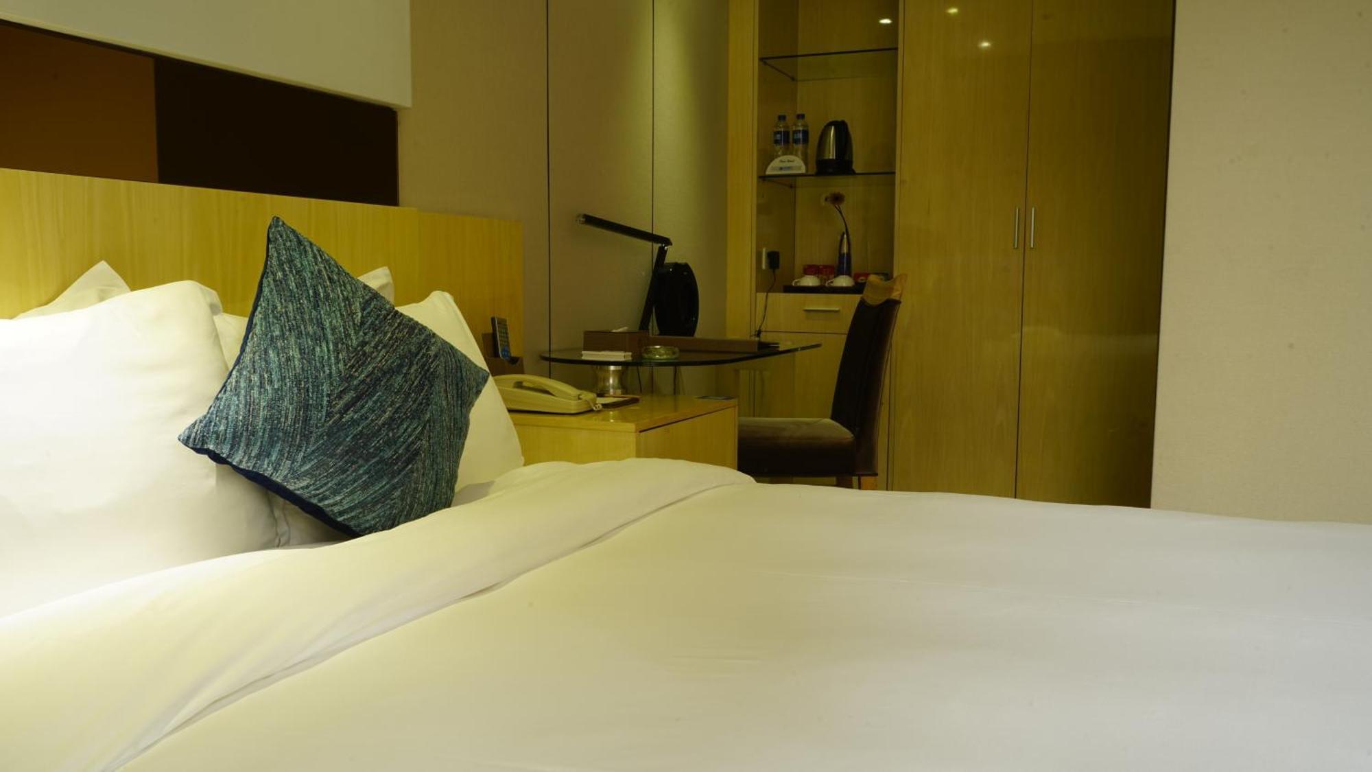 Paco Hotel Ouzhuang Metro Guangzhou-Free Shuttle To Canton Fair Exterior photo